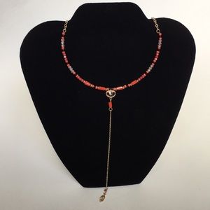 Chocker/Necklace w/delicate bead and gem work.